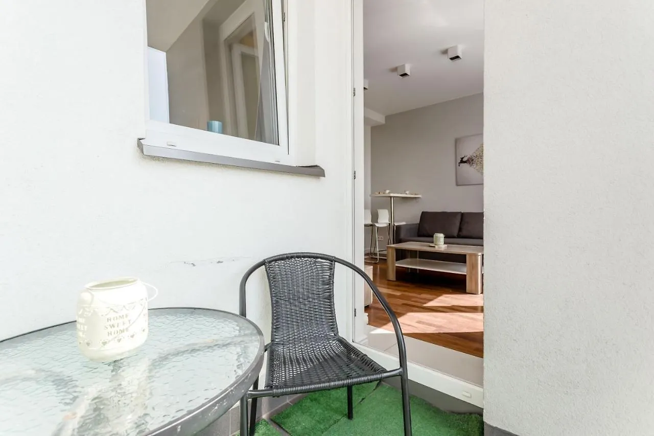 Chill Apartments Mokotow Business Park Varsó Lengyelország